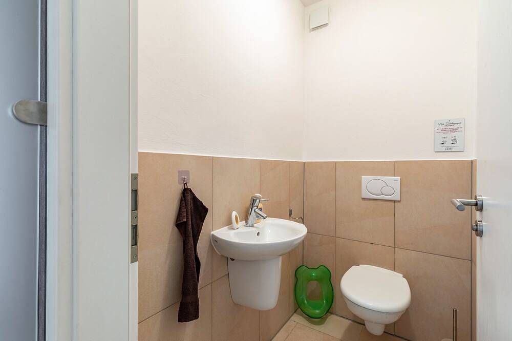 Ganze Wohnung, Premium Wellness Apartment Ostalb-Spa mit Sauna in Leinzell, Erlebnisregion Ostalb region