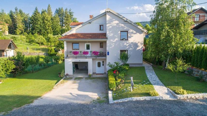 Ferienhaus für 2 Personen, mit Garten und Ausblick