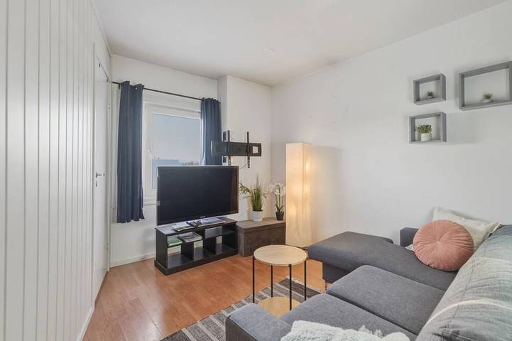 Ganze Wohnung, Apartment close to the city center for short- or long-term rental in Rønvik, Bodø