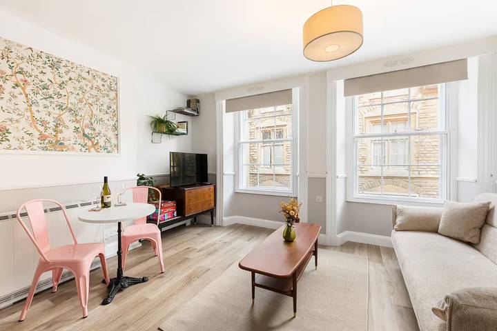 Holiday rental for 3 people in Cirencester