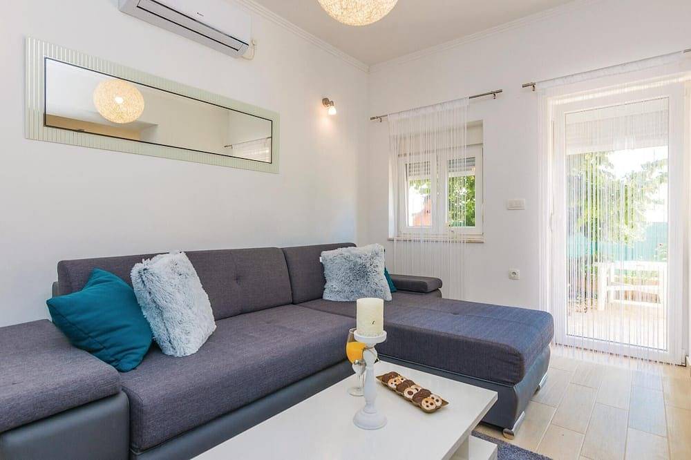 Piękny dom w Nadin z Wifi in Grad Benkovac, Zadar