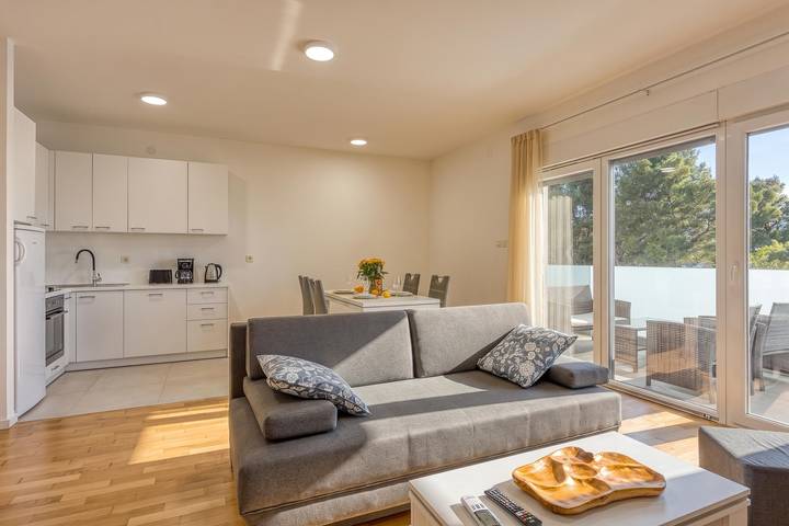 Ferienwohnung für 2 Personen, mit Balkon und Meerblick sowie Kinderpool in Mali Lošinj - 3