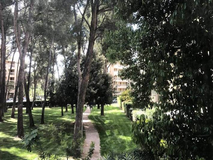 Gîte pour 6 personnes, avec piscine dans La Coudoulière