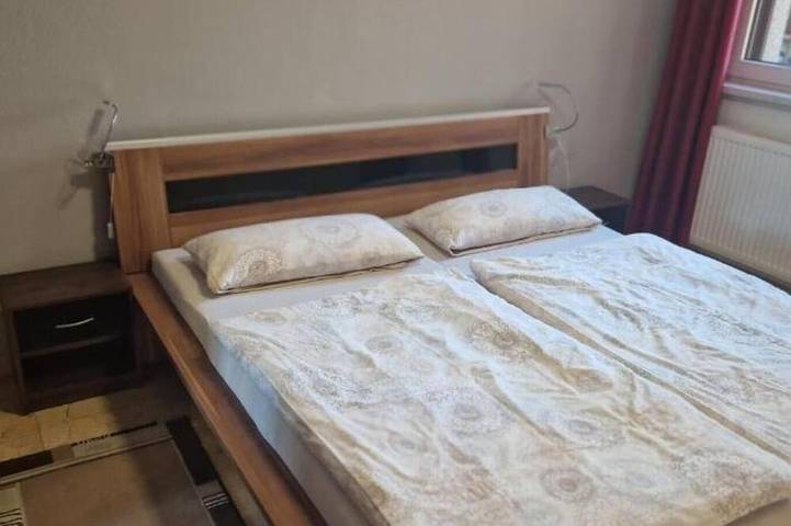 Ganze Wohnung, FeWo Sn-Zippendorf mit Sauna, Strandnähe und 4 km bis zur Citty in Schwerin, Schweriner See