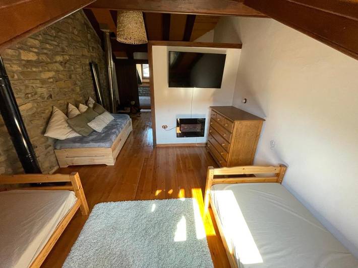 Location de vacances pour 9 personnes, avec Balcon ainsi que Terrasse et Vue dans Borau - 2