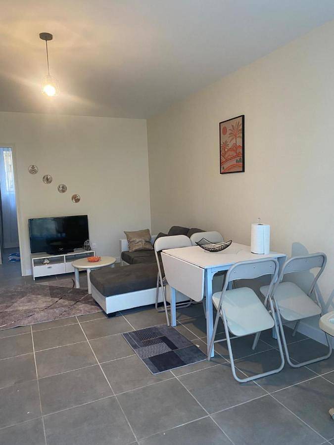 Gîte pour 4 personnes, avec vue et terrasse, animaux acceptés à Chancelade