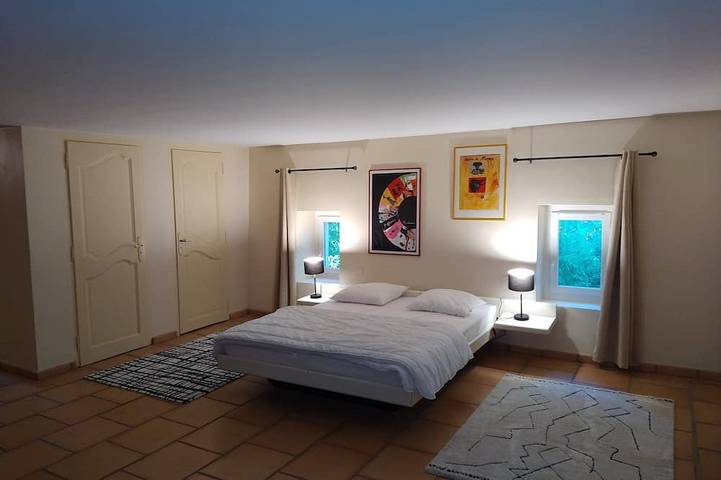 Gîte pour 24 personnes, avec jardin à Sainte-Anastasie - 2