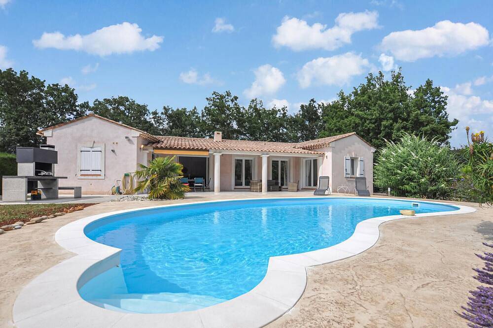Gorgeous home in Saint-Cézaire-sur-Siag in Saint-Cézaire-sur-Siagne, Region de Cannes