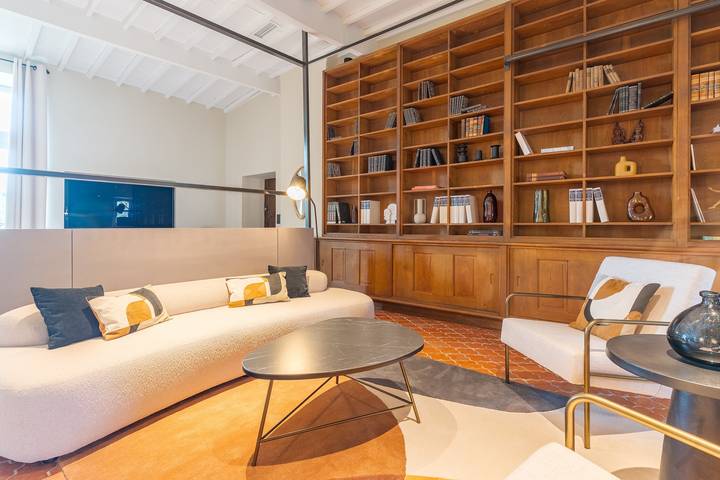 Appartamento intero, Spazioso loft di design e nuovo in un castello. Aix. in Châteauneuf-le-Rouge, Aix-en-Provence e dintorni