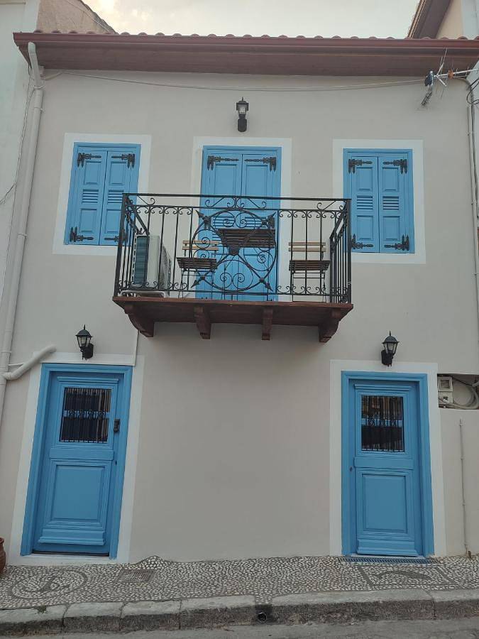 Gîte pour 6 personnes, avec balcon à Galaxidi