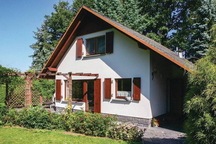 Ferienhaus für 4 Personen, mit Sauna und Garten, mit Haustier in Lengenfeld