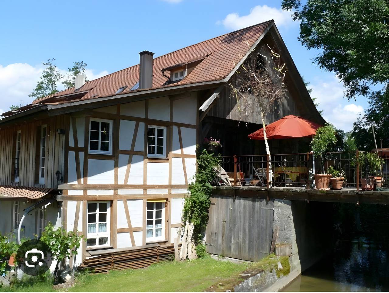 Ganze Wohnung, Ferienwohnung Bretterschlupf" mit Gemeinschaftsgarten, Balkon und Wi-Fi in Salem, Region Bodensee-Oberschwaben