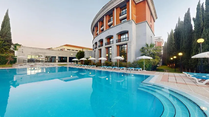 Hôtel pour 2 personnes, avec jardin ainsi que jacuzzi et piscine - 1