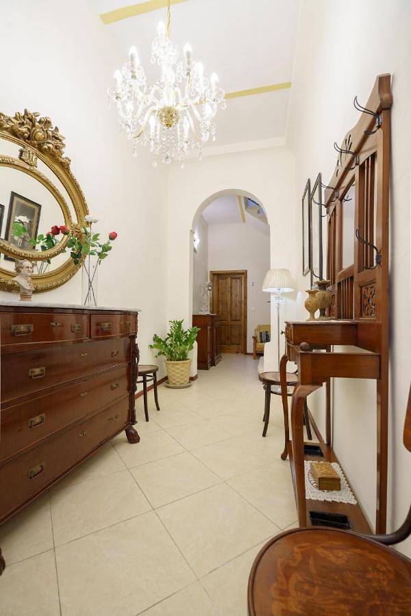 Lantern Stay in Marsalforn, Zebbug