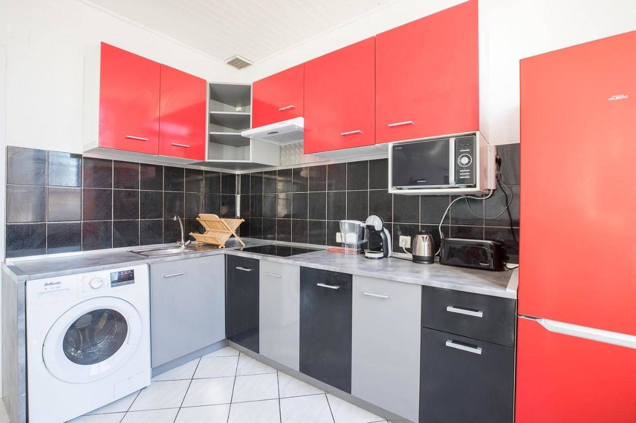 Appartement entier, One-Bedroom Apartment in Toulon, Côte méditerranéenne (France)