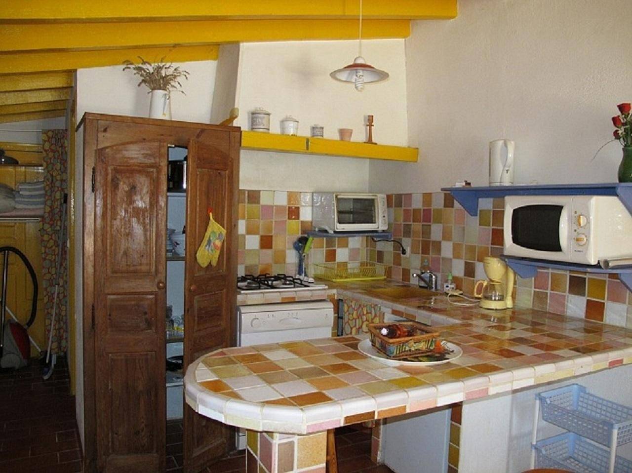 Estudio entero, Apartamento estudio 'Meublé' con piscina compartida, jardín privado y Wi-Fi in Lorgues, Region de Draguignan