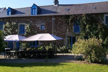 Maison de vacances pour 5 personnes, avec piscine et jardin à Calorguen