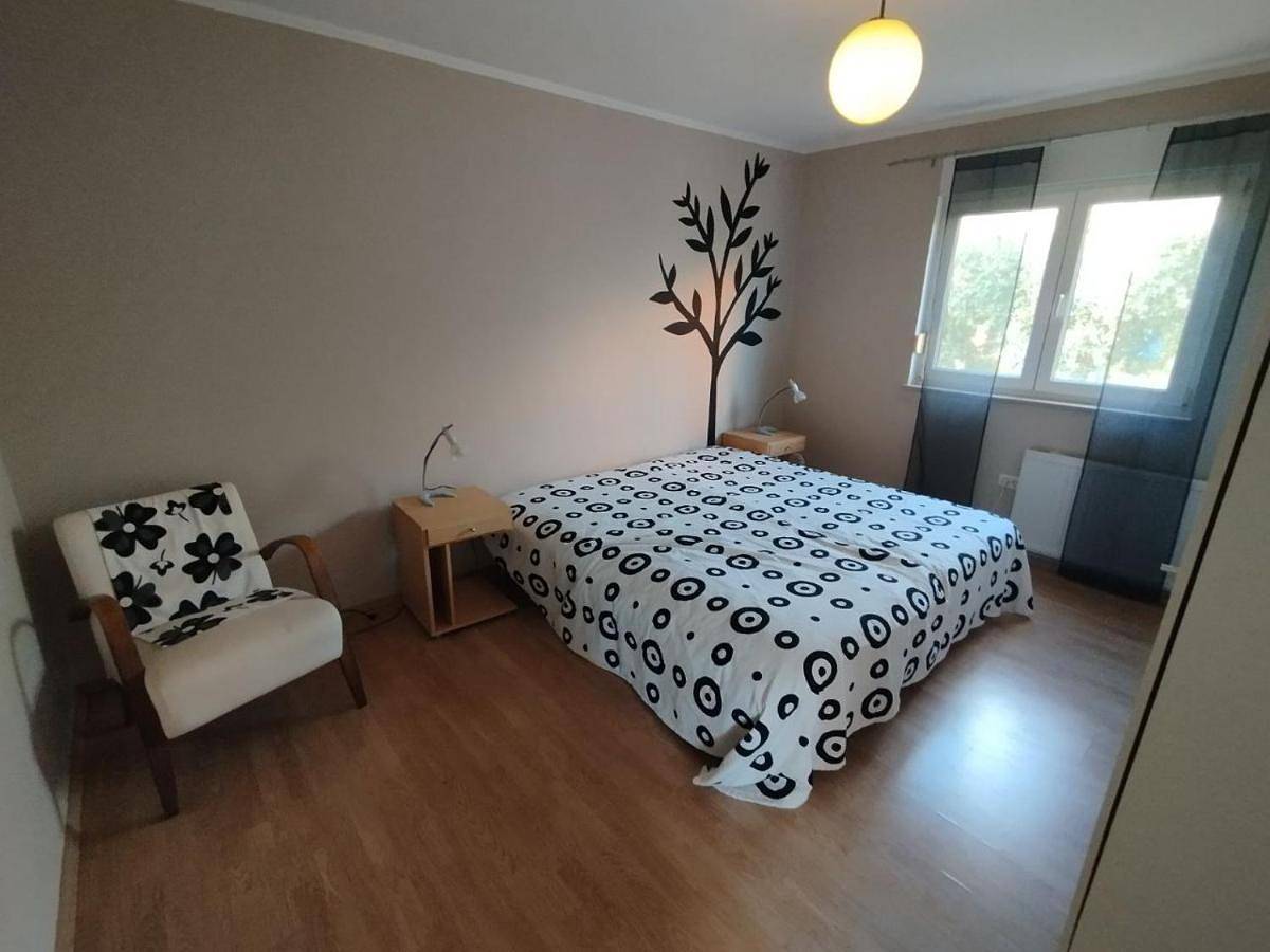 A holiday home "Michel" with a large terrace in Juricani, Umag und Umgebung
