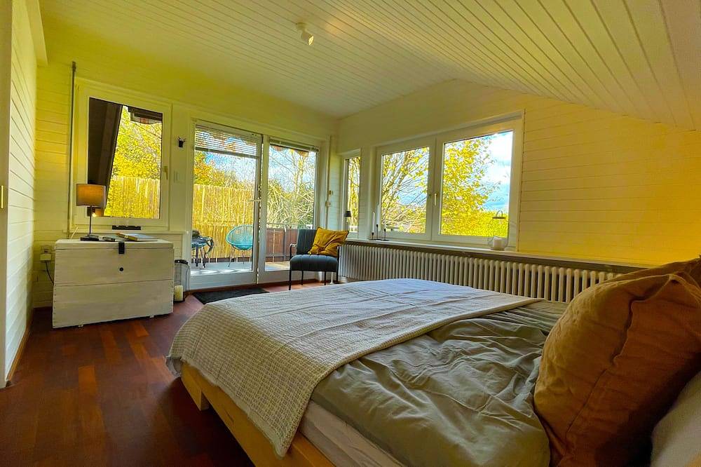 Ganze Wohnung, Quiet 2 room garden loft with terrace in Bad Tölz, Tölzer Land