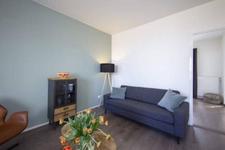 Geheel appartement, Seapoint, apartment with a balcony and a view of the sea in Zandvoort, Nederlandse Noordzeekust