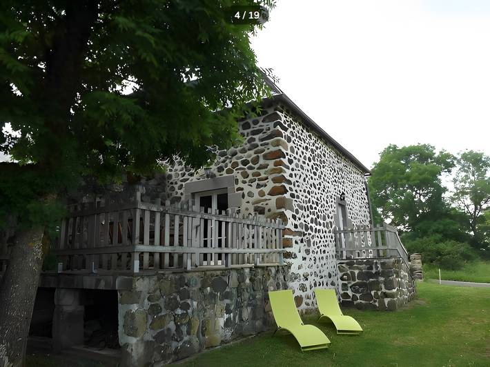 Maison de vacances pour 5 personnes, avec jardin dans le Cantal - 4