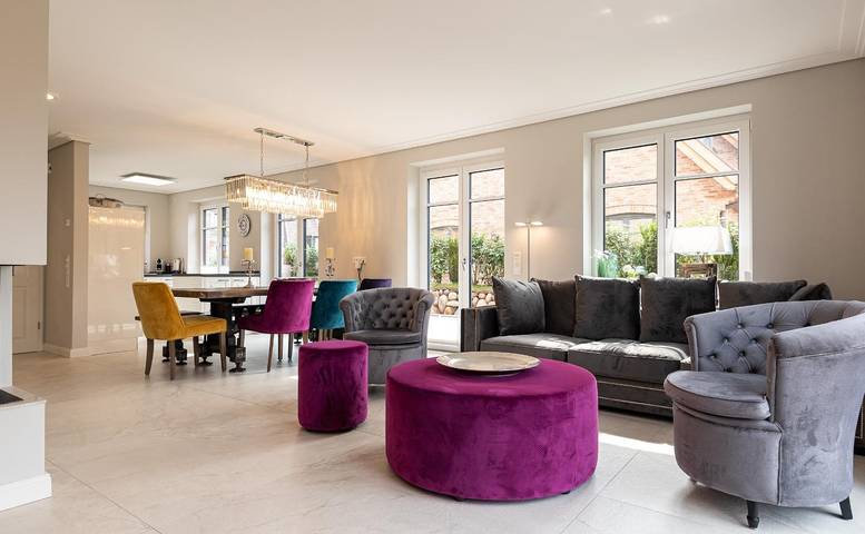 Luxus-Hausteil in beliebter Wohngegend auf ca. 170 m² für bis zu 7 Personen. in Wenningstedt, Sylt