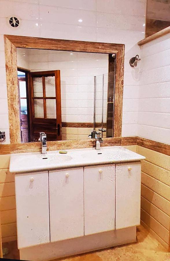 Gîte pour 4 personnes, avec Terrasse et Piscine à Ongles - 4