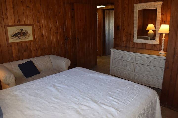 Vacation rental for 6 people, with terrace and yard in Topsail Island