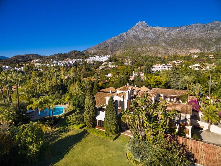 Villa für 15 Personen, mit Garten und Whirlpool sowie Sauna in Marbella - 4