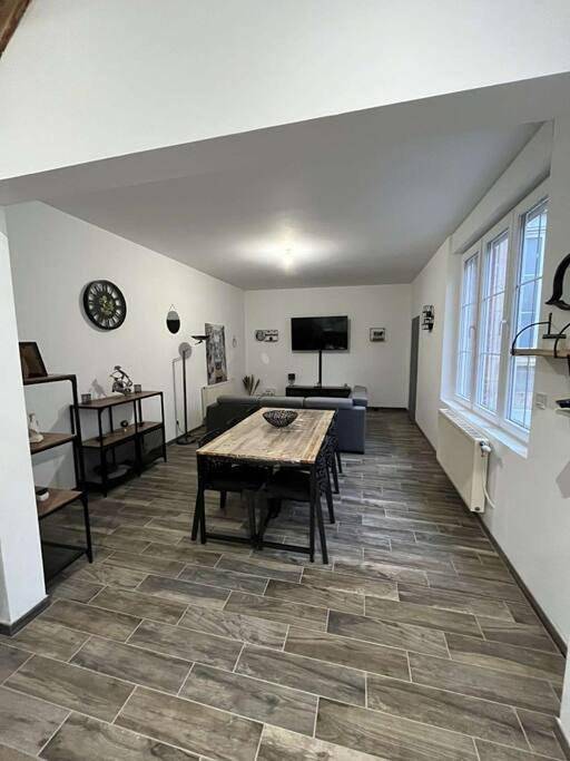 Appartement de vacances pour 7 personnes, avec Terrasse ainsi que Jardin et Vue