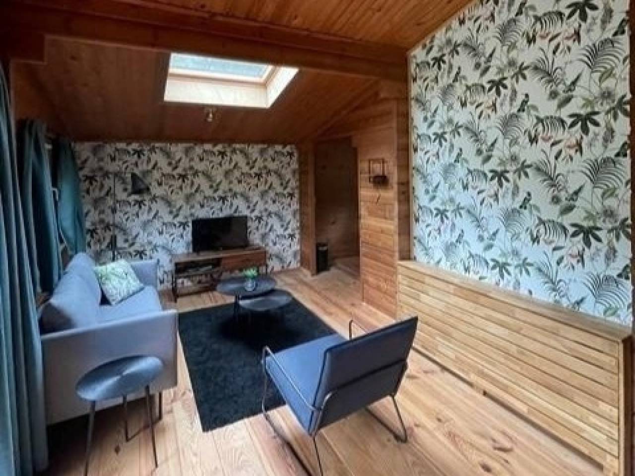 Comfortabel chalet voor 2 personen met groot terras op vakantiepark in Markelo in Markelo, Twente