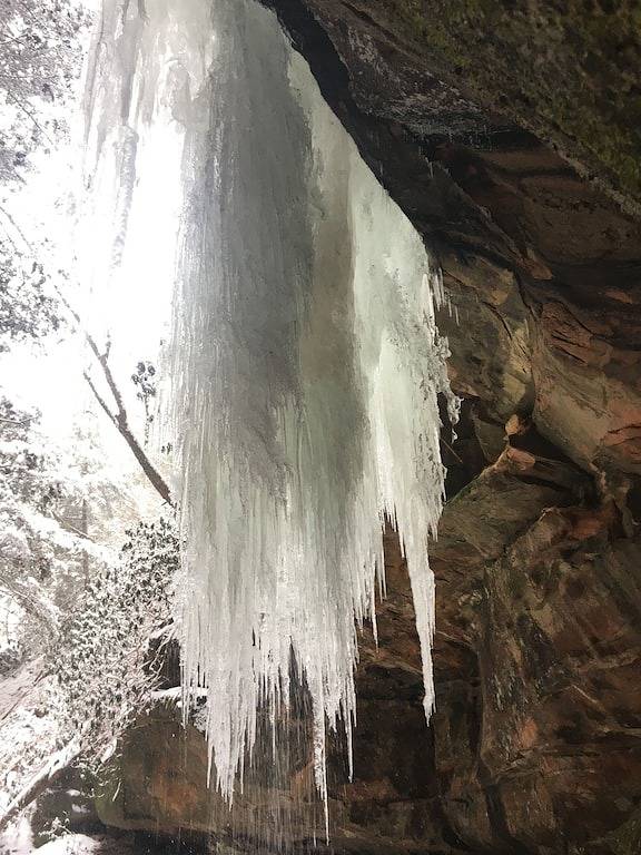 Abgelegene Red River Gorge Pet-Friendly Kabine auf 3 Hektar (Serenity Falls) in Daniel Boone National Forest