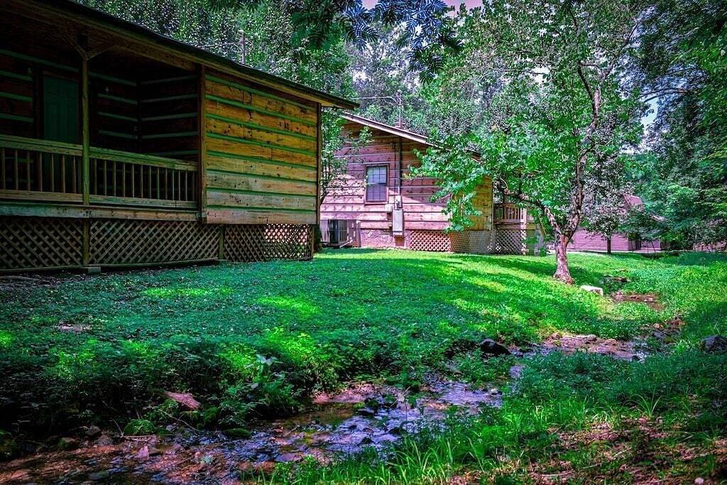 Cozy Creekside Cabin, 3.6mi to National Park, 257 Black Mash in Blount County