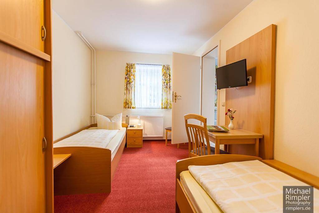 Wanderhotel Sonnebergbaude in Waltersdorf, Großschönau