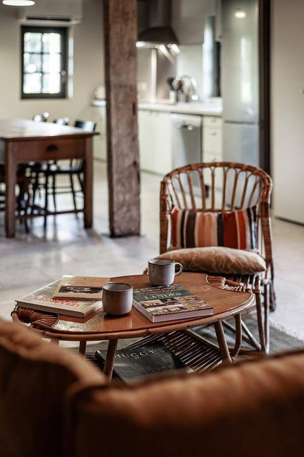 Location de vacances pour 12 personnes, avec terrasse et jardin ainsi que vue et piscine, animaux acceptés à Uza - 4