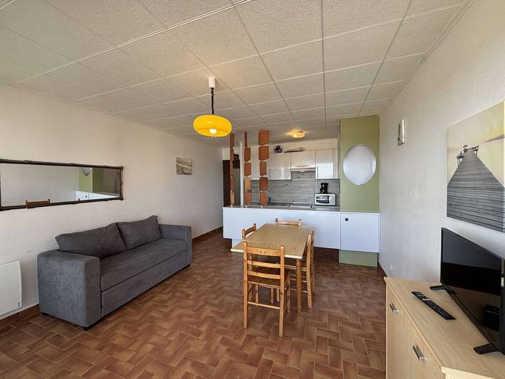 Ganze Wohnung, Meerblick, 2-Zimmer-Wohnung, Strandnähe, Balkon, privater Parkplatz in Port-la-Nouvelle, Mittelmeerküste (Frankreich)