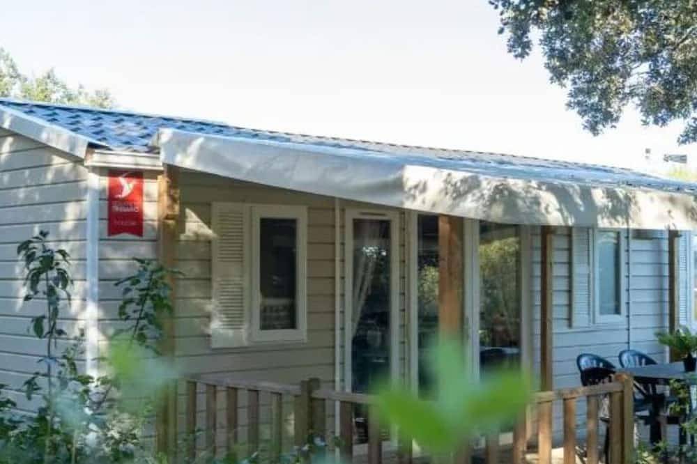 Mobile Home 5 pers, Terrace at La Rouquette in Calvisson, Nimes region