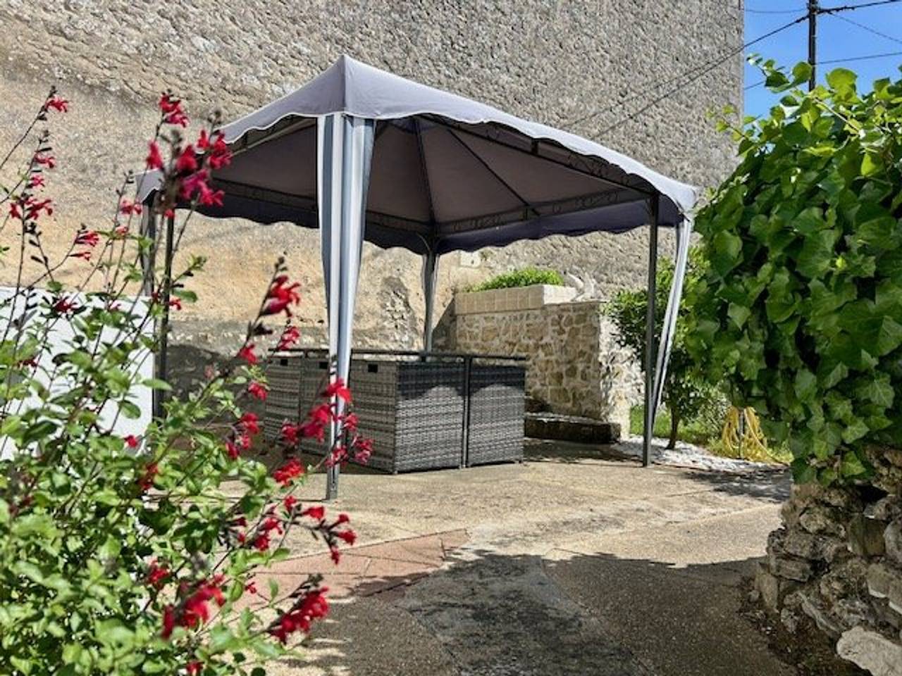 Charmante Villa in Royan/Pontaillac nahe Strand und Geschäften mit privatem Parkplatz in Pontaillac, Royan