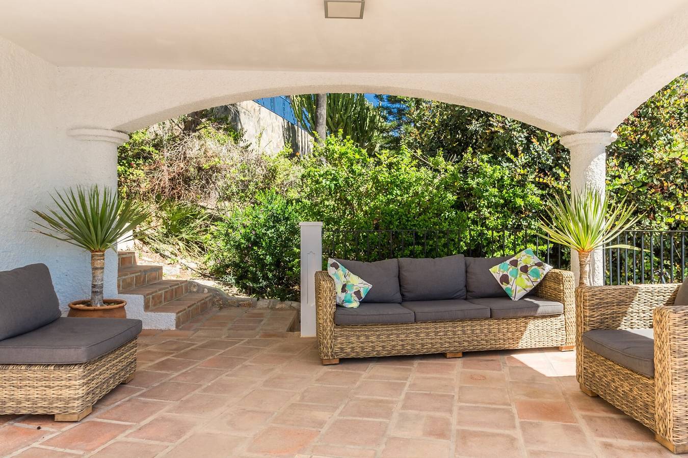 Villa 'El Olivaron' with Sea View, Private Pool and Wi-Fi in Monte de los Almendros, Salobreña