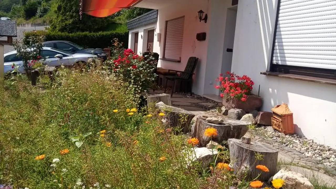 Ganze Ferienwohnung, Ferienwohnung für 2 Personen (50 m²) in Hausen (Wied) in Reuschenbach, Hausen (Wied)