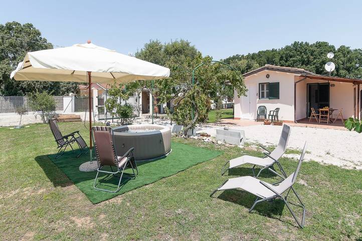 Location de vacances pour 6 personnes, avec Jacuzzi ainsi que Jardin et Vue à San Felice Circeo - 4