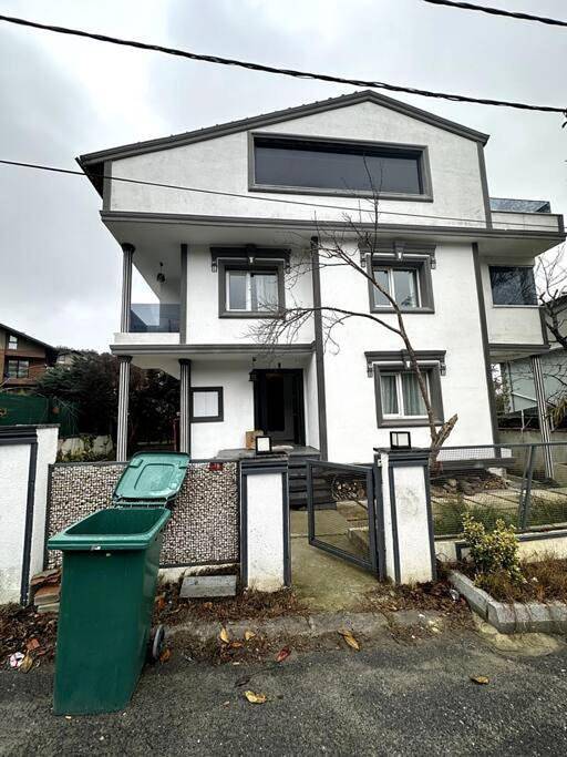 One-Bedroom Villa in Kumköy Mahallesi, Marmararegion