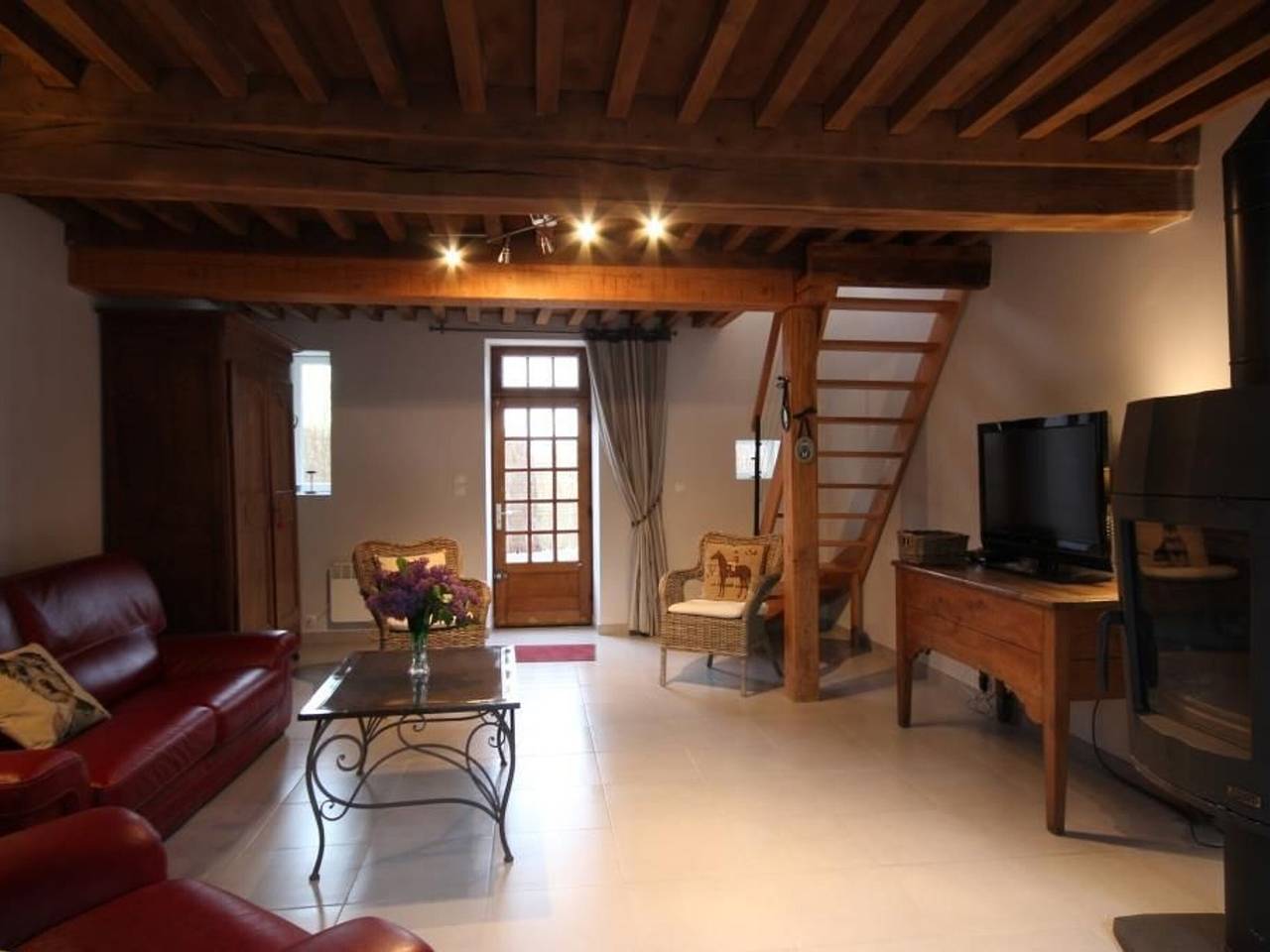 Maison de charme au cœur du Morvan avec jardin, vélos et internet in Lormes, Parc naturel régional du Morvan