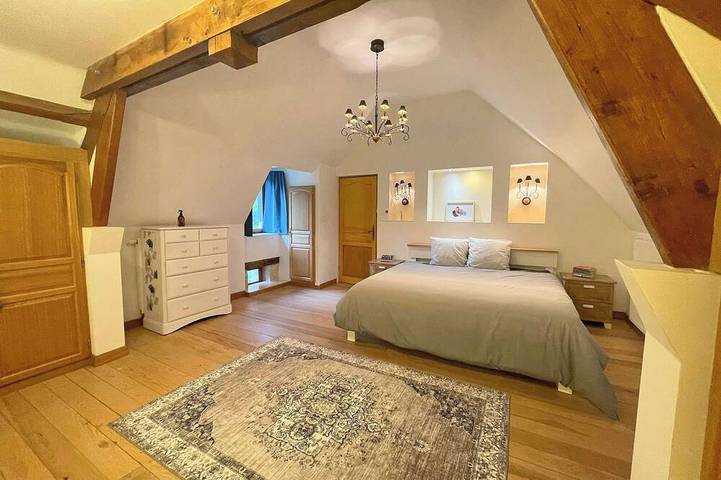 Location de vacances pour 12 personnes, avec piscine ainsi que balcon et jardin à Saint-Aquilin - 3