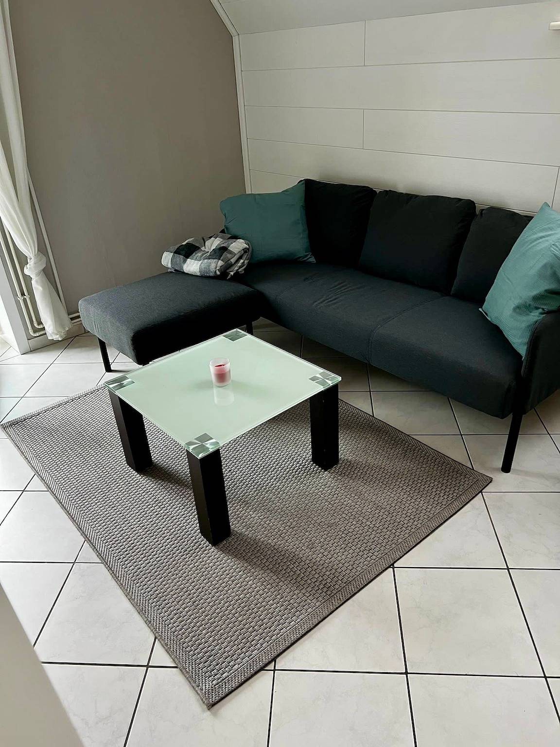 Ganze Ferienwohnung, Moderne, hundefreundliche Ferienwohnung mit Balkon in Friedrichskoog-Spitze, Friedrichskoog