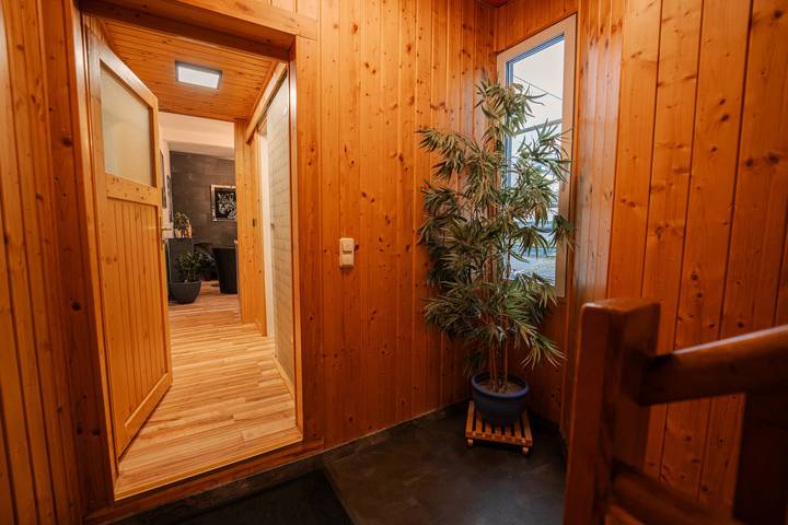 Entire apartment, Holiday Apartment '2' with Private Garden and Wi-Fi in Trier (City), Trier