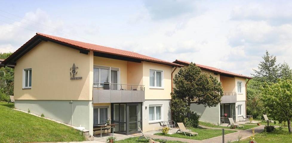Hütte für 4 Personen, mit Terrasse und Garten sowie Ausblick an der Rhön - 3