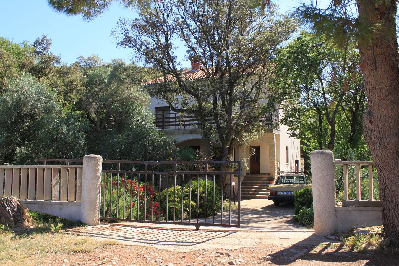 Ganze Wohnung, 3-Zimmer-Ferienwohnung am Strand Bucht Merascica, Cres A-8071-a in Martinscica, Cres