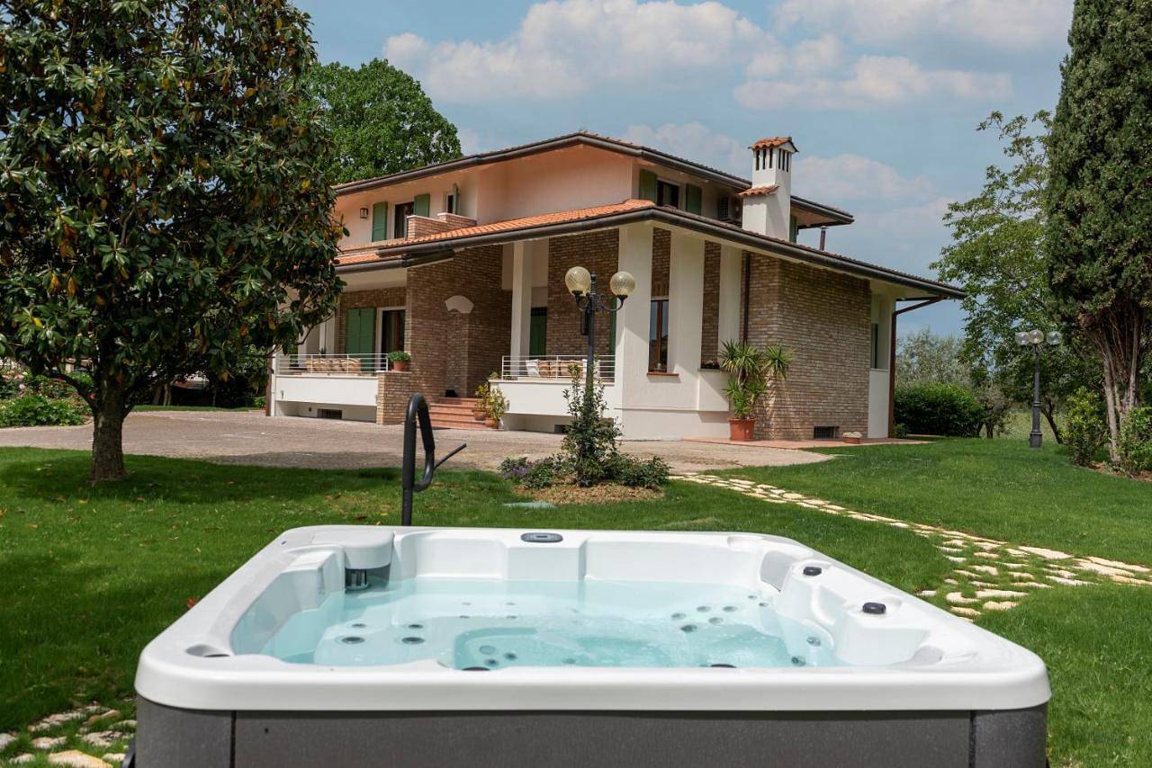 Villa in San Giovanni in Marignano, Province de Rimini