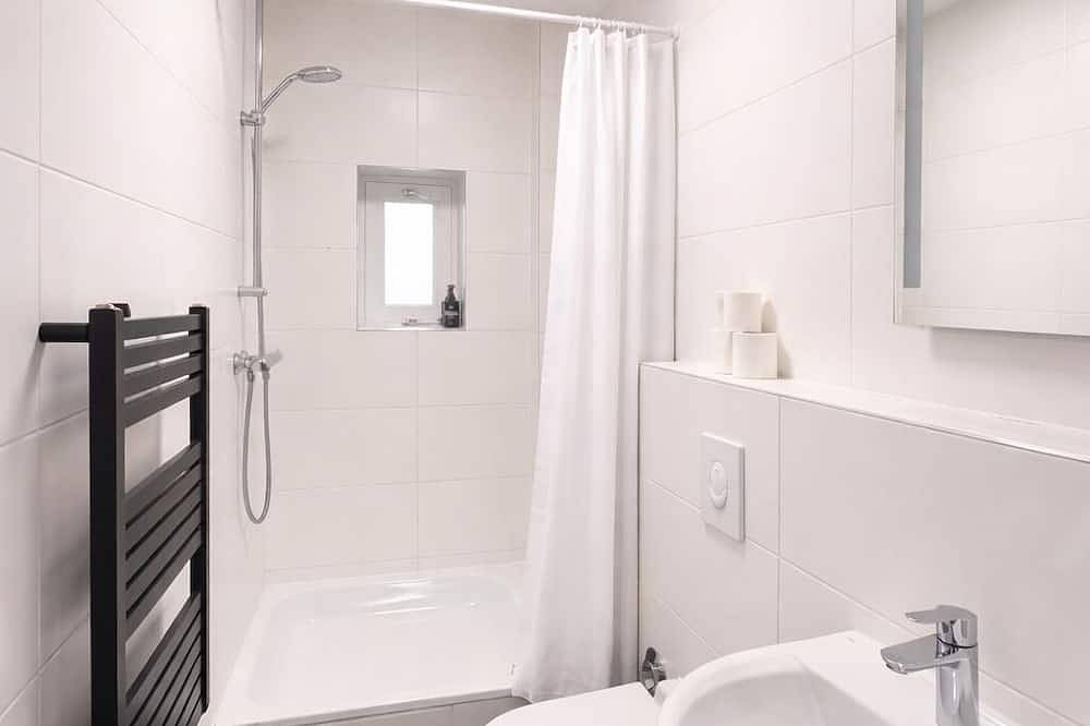 Geheel appartement, Living on the Rhine: Central, spacious & by the cathedral! in Keulen, Rijnland